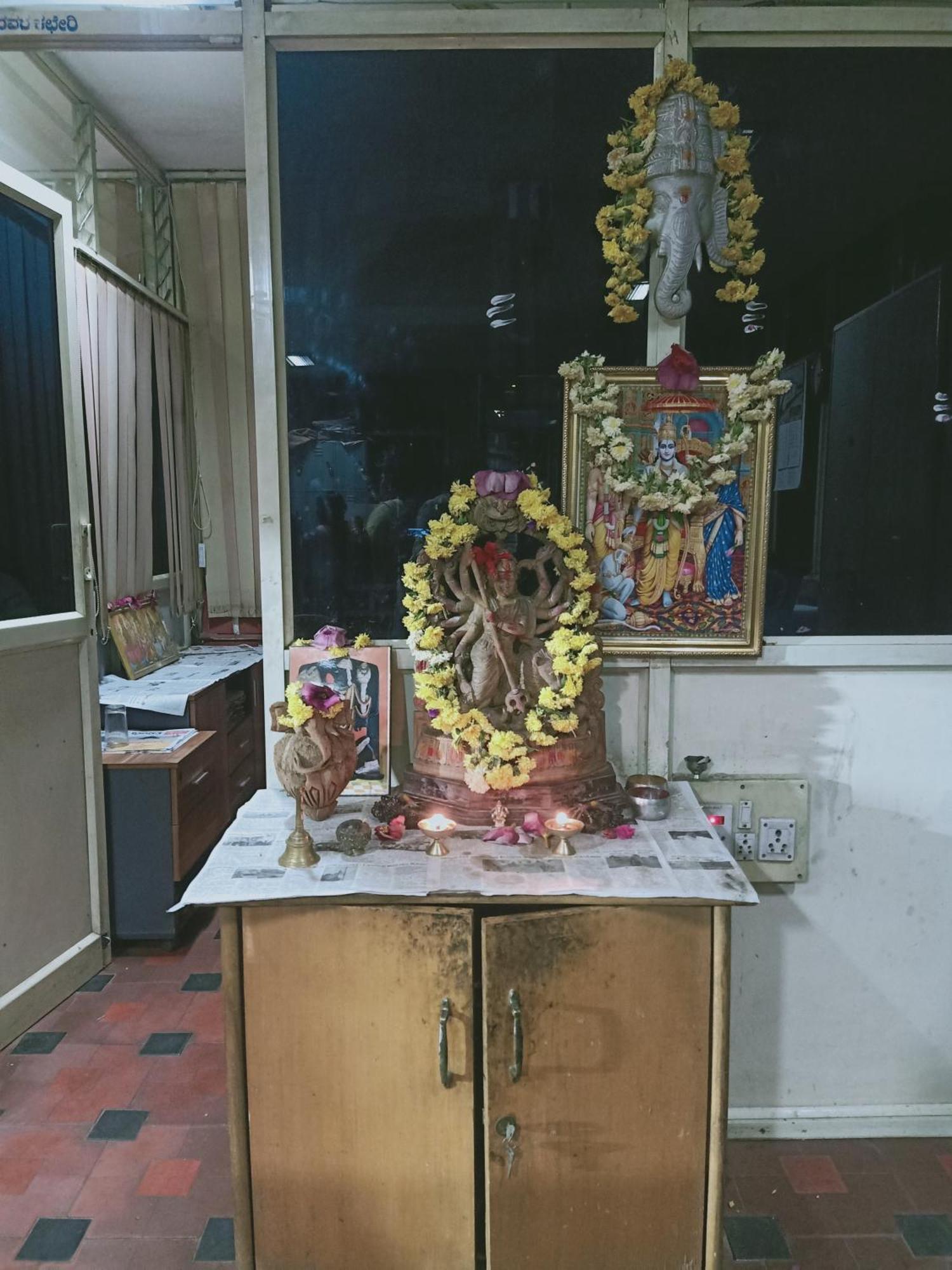 Mahesh Guest House 亨比 外观 照片